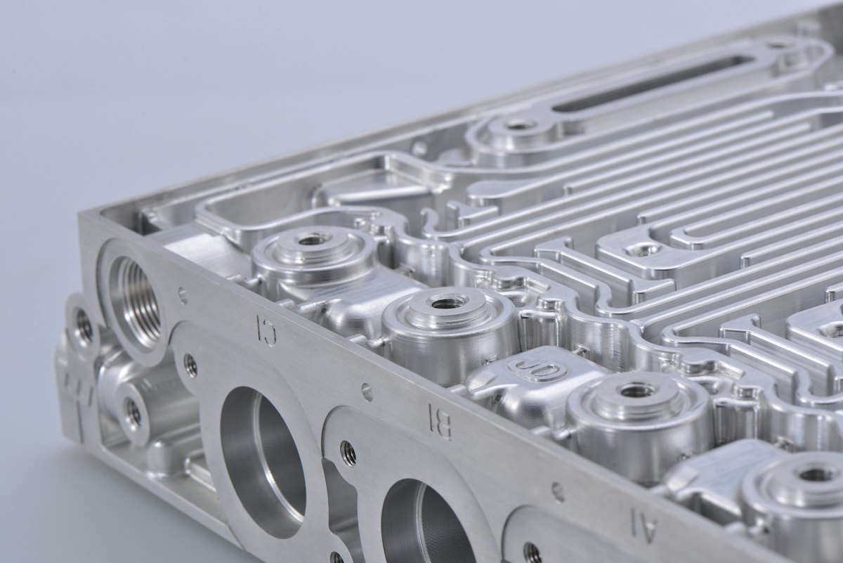 Precisely milled aluminium part with channels and bores